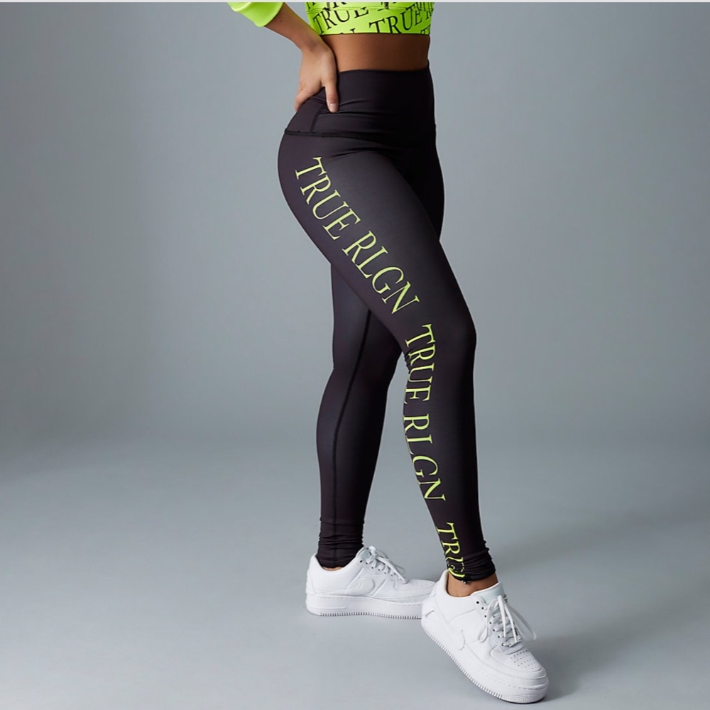 Letter legging